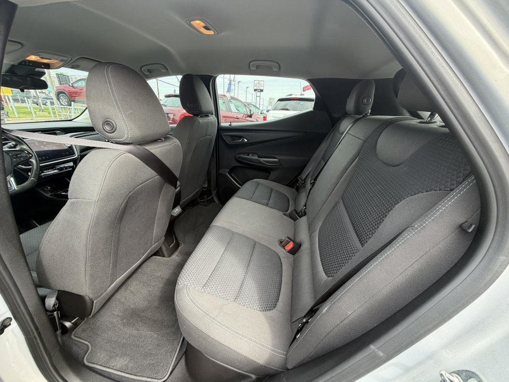 2023 Chevrolet Bolt EUV LT in Saint-Jérôme, Quebec - 9 - w1024h768px