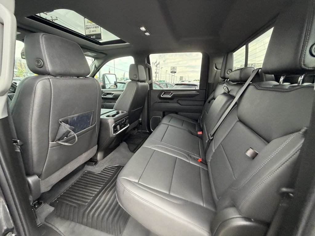 2025 Chevrolet Silverado 2500 LTZ in Saint-Jérôme, Quebec - 8 - w1024h768px