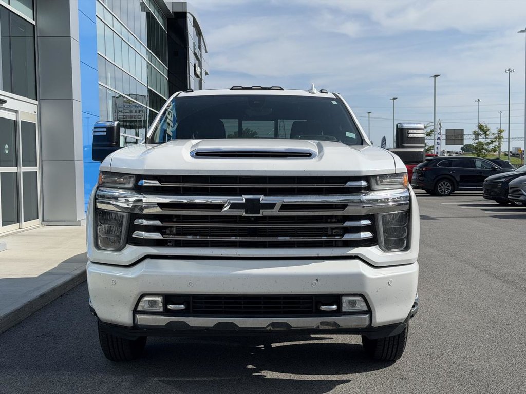 Chevrolet Silverado 3500HD 4WD Crew Cab Long Box High Country 2020 à Charlemagne, Québec - 2 - w1024h768px