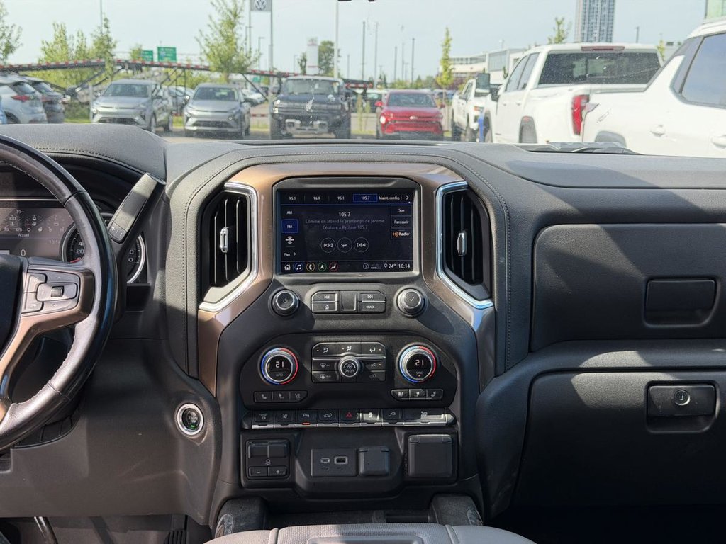 Chevrolet Silverado 3500HD 4WD Crew Cab Long Box High Country 2020 à Charlemagne, Québec - 11 - w1024h768px