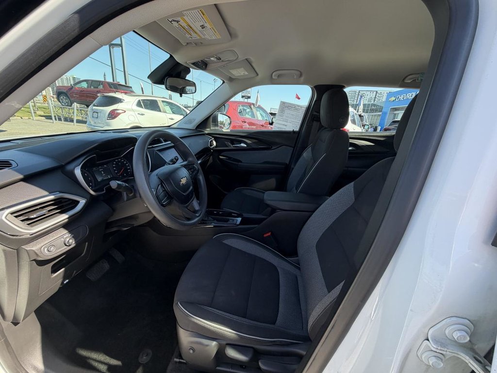 2023 Chevrolet TrailBlazer LS in Saint-Jérôme, Quebec - 8 - w1024h768px