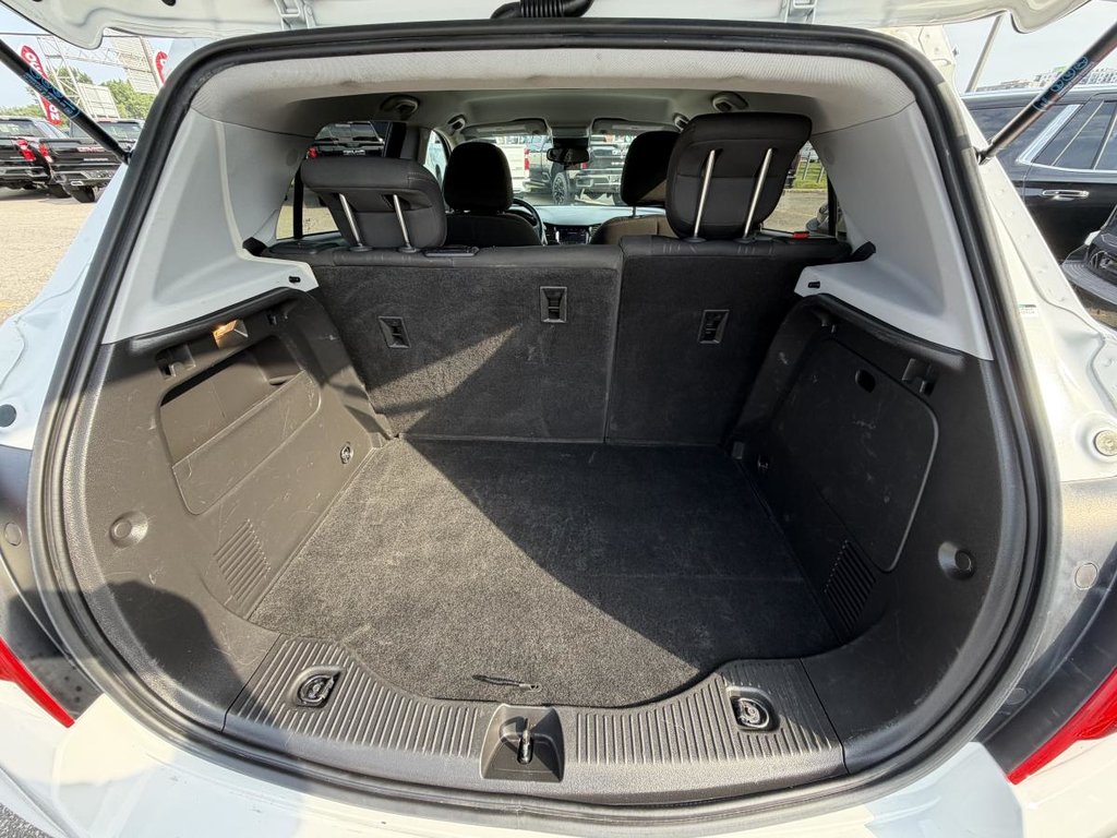 2020 Chevrolet Trax LT in Saint-Jérôme, Quebec - 6 - w1024h768px