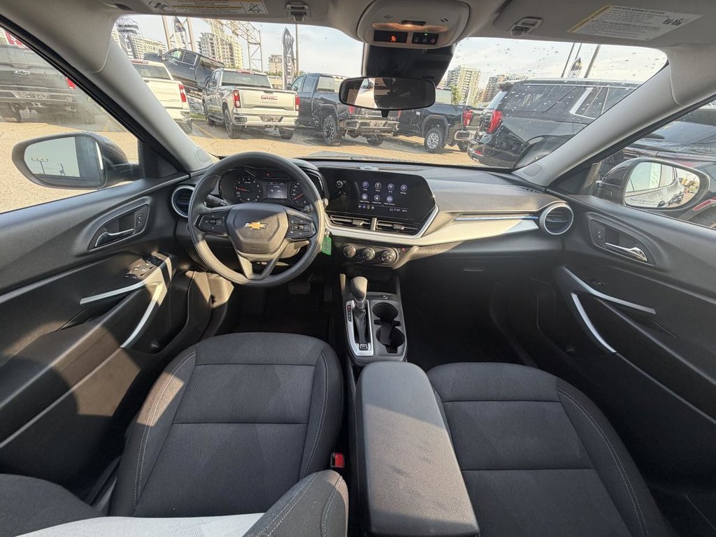 Chevrolet Trax LS 2025 à Saint-Jérôme, Québec - 9 - w1024h768px