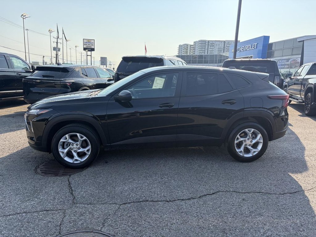 Chevrolet Trax LS 2025 à Saint-Jérôme, Québec - 3 - w1024h768px