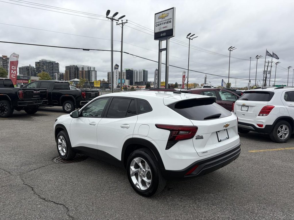 Chevrolet Trax LS 2025 à Saint-Jérôme, Québec - 4 - w1024h768px