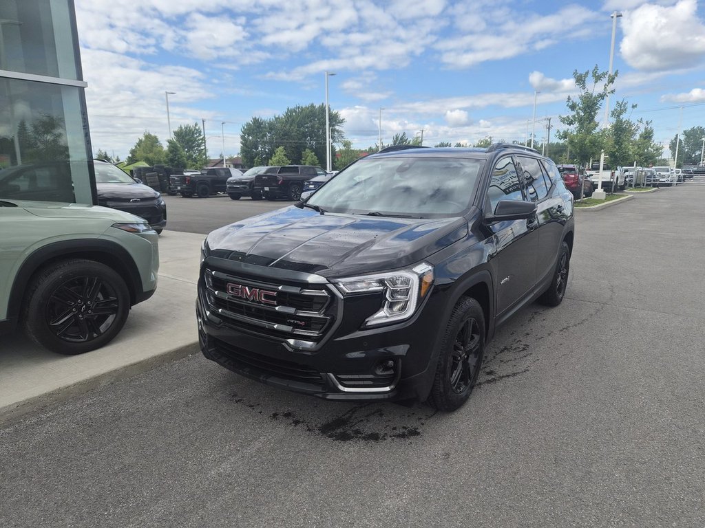 2022 GMC Terrain AT4 in Saint-Jérôme, Quebec - 1 - w1024h768px