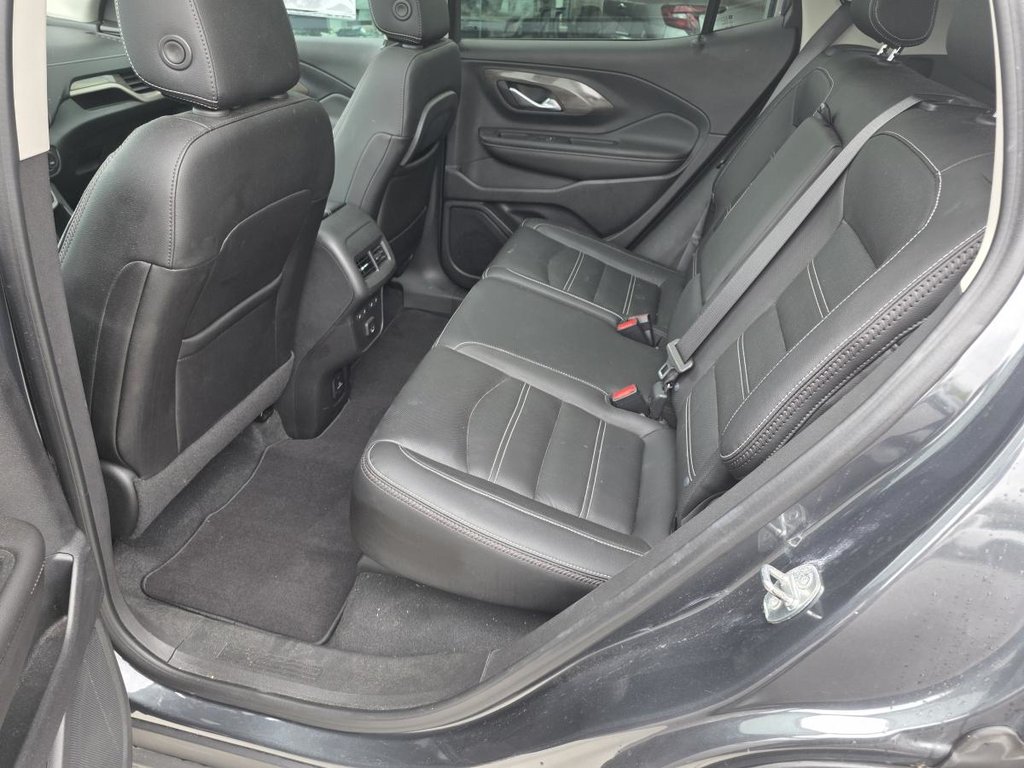 GMC Terrain AWD Denali 2022 à Saint-Jérôme, Québec - 11 - w1024h768px