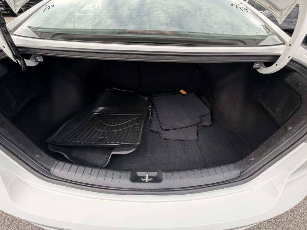 2018 Hyundai Elantra GL in Saint-Jérôme, Quebec - 7 - w1024h768px
