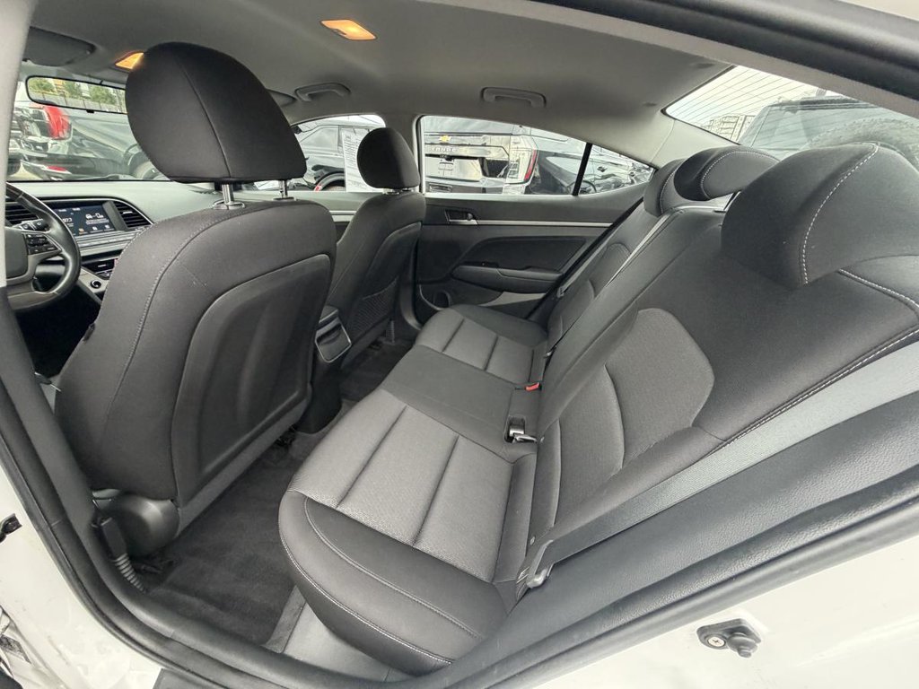 2018 Hyundai Elantra GL in Saint-Jérôme, Quebec - 9 - w1024h768px