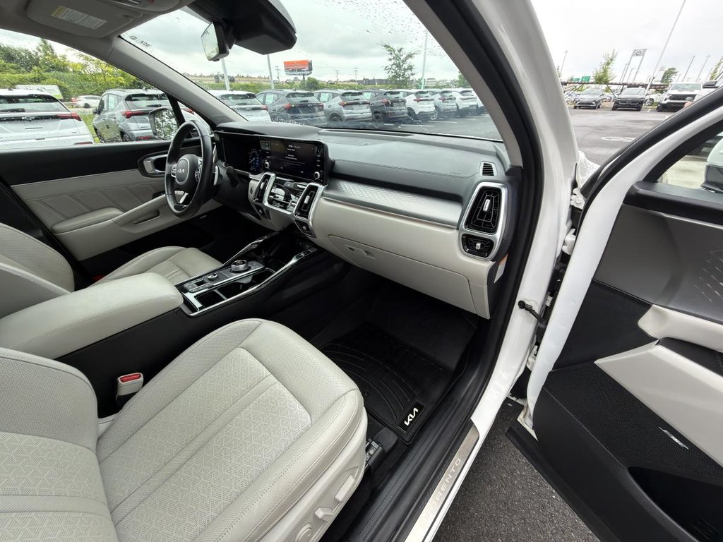 2022 Kia Sorento SX AWD w/Grey Interior in Charlemagne, Quebec - 17 - w1024h768px