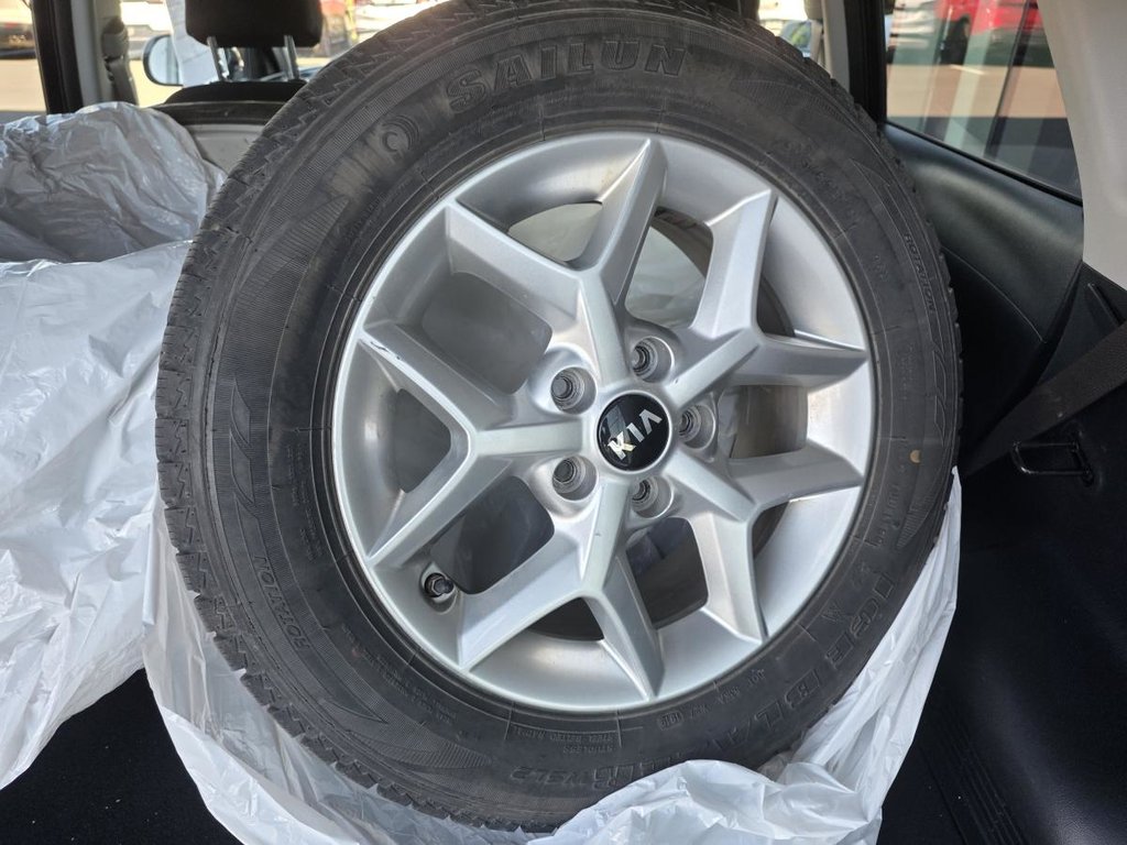 2020 Kia Soul EX IVT *Ltd Avail* in Saint-Jérôme, Quebec - 18 - w1024h768px