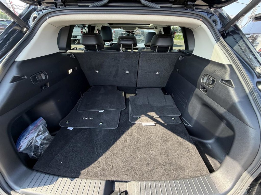 2023 Mazda CX-50 Awd Gs-L in Saint-Jérôme, Quebec - 7 - w1024h768px