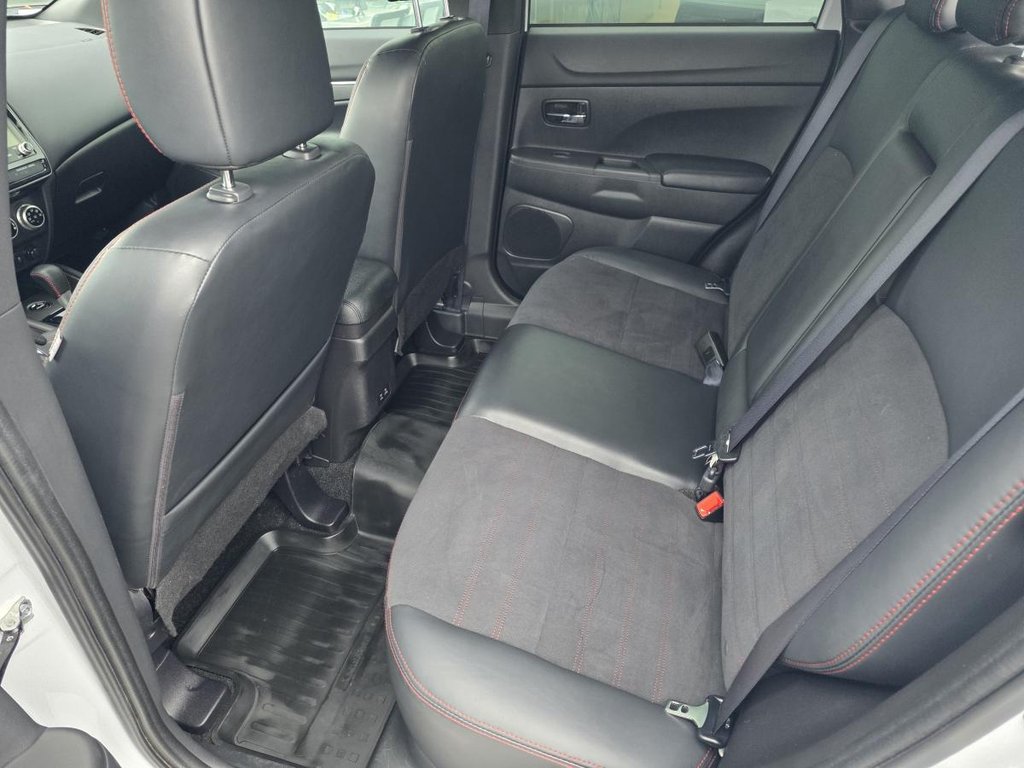 2022 Mitsubishi RVR SE AWC in Charlemagne, Quebec - 10 - w1024h768px