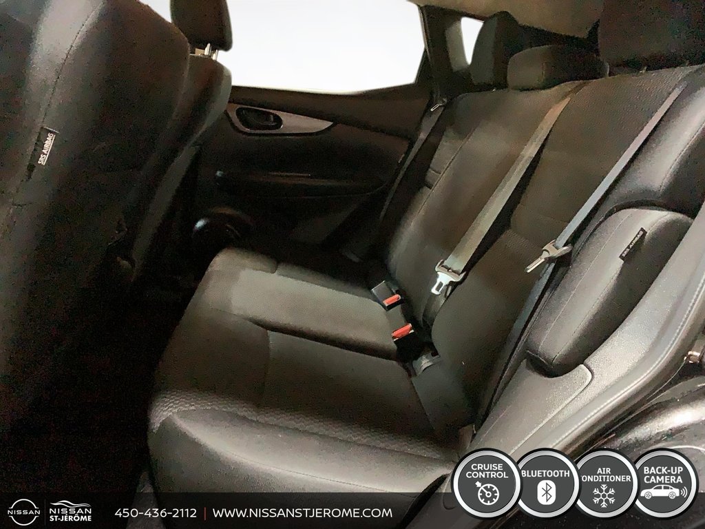 2020 Nissan Qashqai S AWD MAGS CRUISE CAMÉRA BLUETOOTH SIÈGES CHAUFF in Charlemagne, Quebec - 10 - w1024h768px