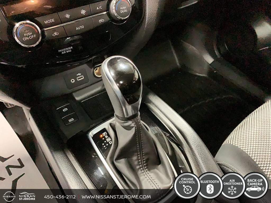 2022 Nissan Qashqai SV AUTO FWD TOIT CAMÉRA RECUL MAGS USB in Charlemagne, Quebec - 15 - w1024h768px