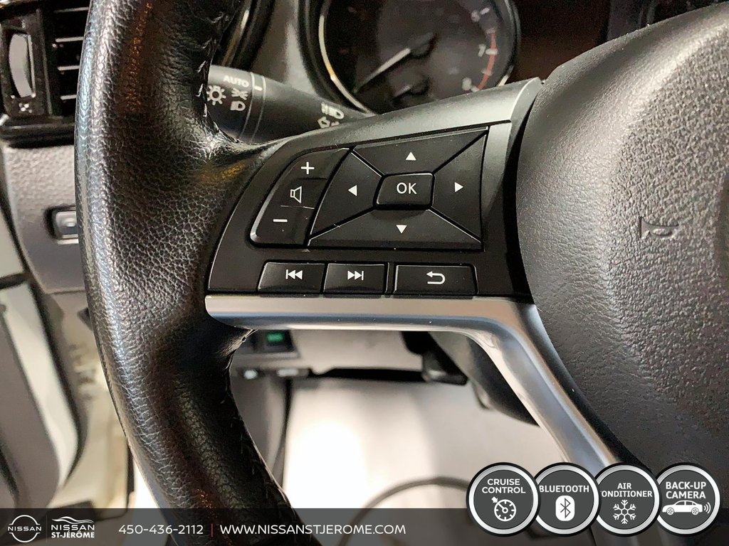 2022 Nissan Qashqai SV AUTO FWD TOIT CAMÉRA RECUL MAGS USB in Charlemagne, Quebec - 18 - w1024h768px