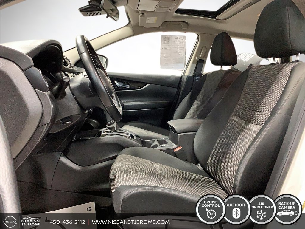 2022 Nissan Qashqai SV AUTO FWD TOIT CAMÉRA RECUL MAGS USB in Charlemagne, Quebec - 9 - w1024h768px