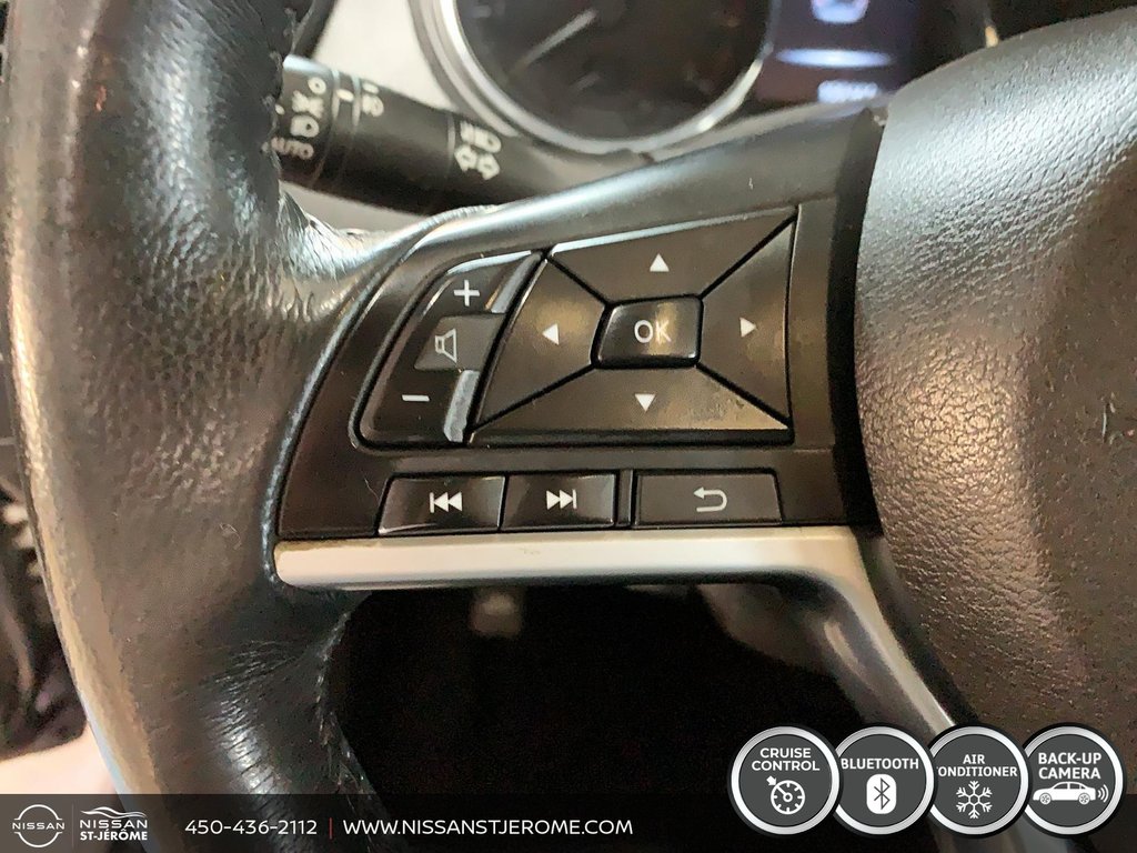 Nissan Rogue SV AWD MAGS CAMÉRA CRUISE BLUETOOTH CLÉ INTEL 2017 à Charlemagne, Québec - 17 - w1024h768px