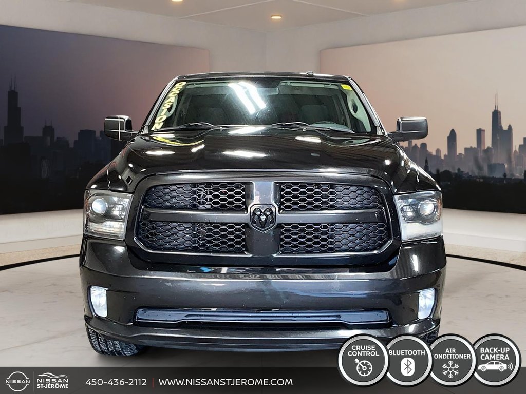 2015 Ram 1500 Express 2X4 BOITE 6.5 PIEDS BLACK ON BLACK in Charlemagne, Quebec - 2 - w1024h768px