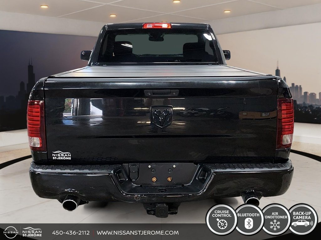 2015 Ram 1500 Express 2X4 BOITE 6.5 PIEDS BLACK ON BLACK in Charlemagne, Quebec - 4 - w1024h768px