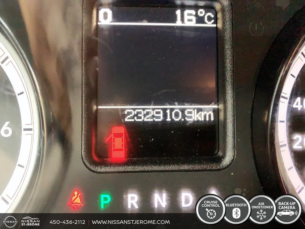 2015 Ram 1500 Express 2X4 BOITE 6.5 PIEDS BLACK ON BLACK in Charlemagne, Quebec - 11 - w1024h768px
