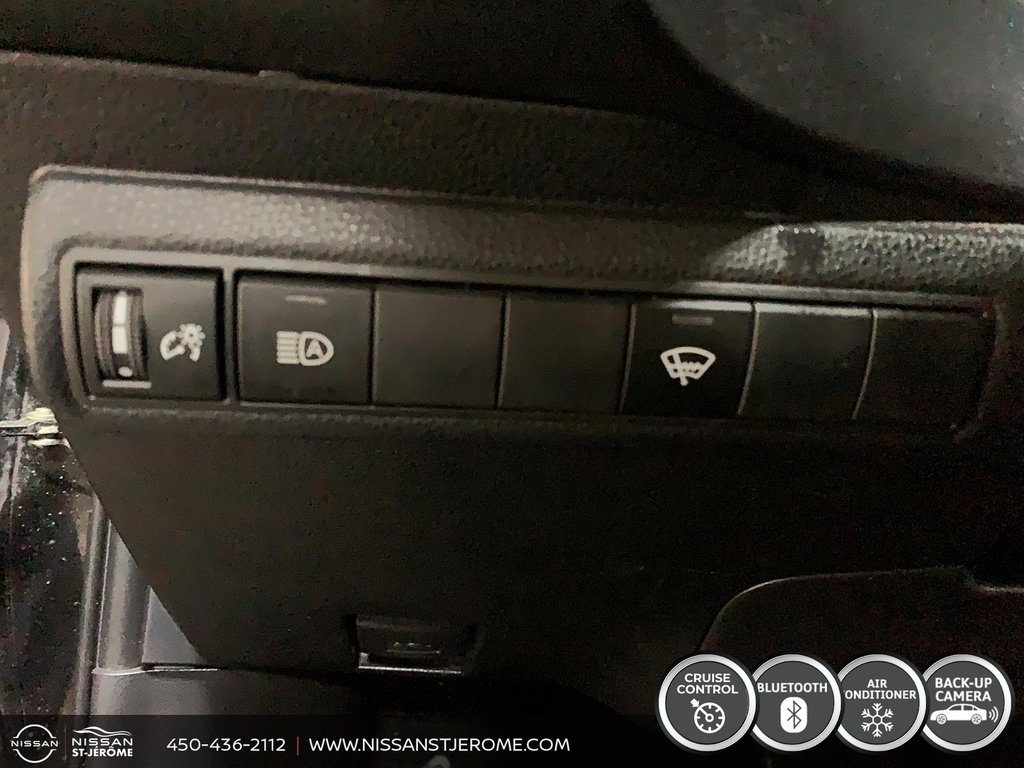 2023 Toyota Corolla Hatchback BASE AUTOMATIQUE 4 CYL 2.0 LITRE A/C BLUETOOTH in Saint-Jérôme, Quebec - 16 - w1024h768px