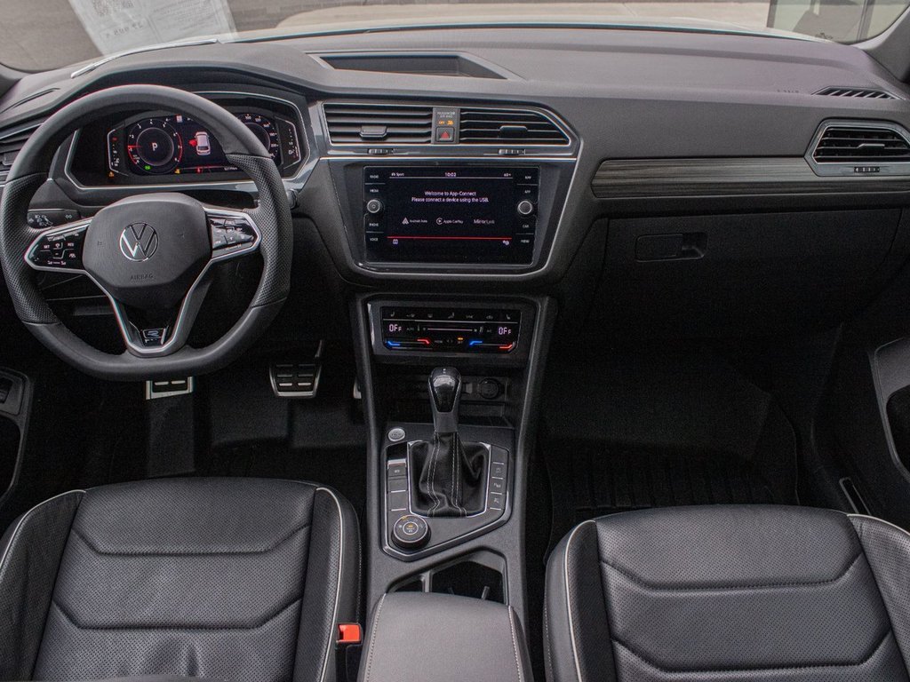 2022 Volkswagen Tiguan Highline R-Line in Saint-Jérôme, Quebec - 12 - w1024h768px