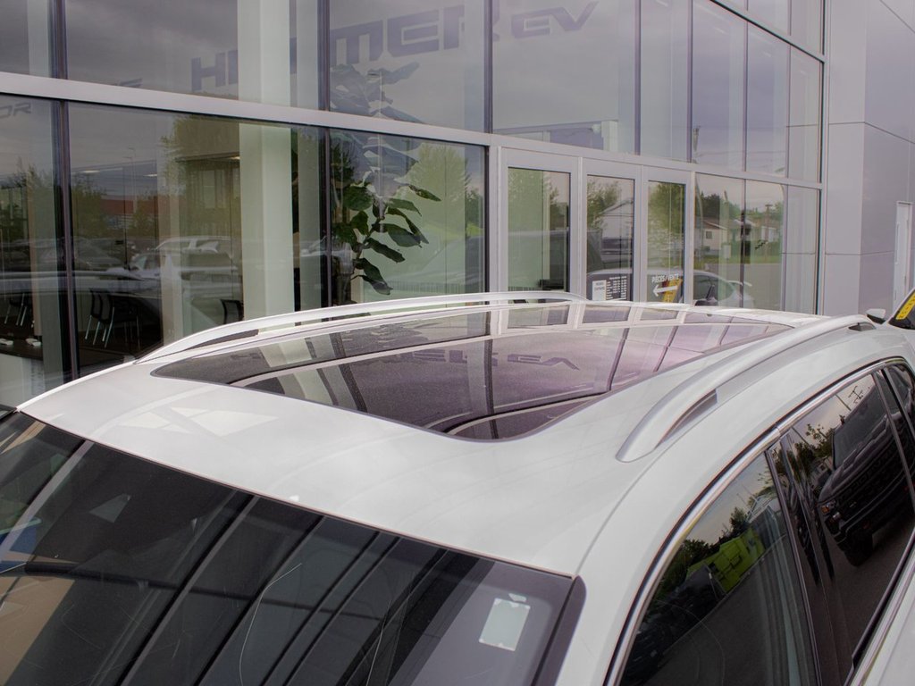 2022 Volkswagen Tiguan Highline R-Line in Saint-Jérôme, Quebec - 9 - w1024h768px