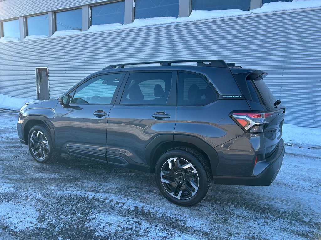 2026 Subaru Forester Limited in Charlemagne, Quebec - 3 - w1024h768px