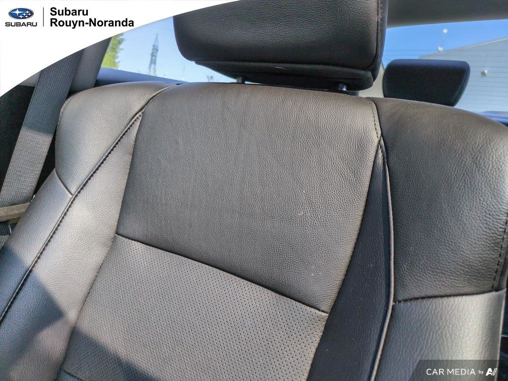 2017 Acura ILX in Rouyn-Noranda, Quebec - 14 - w1024h768px