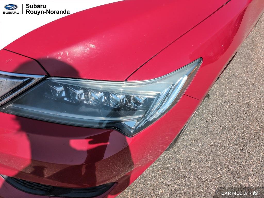 2017 Acura ILX in Rouyn-Noranda, Quebec - 8 - w1024h768px