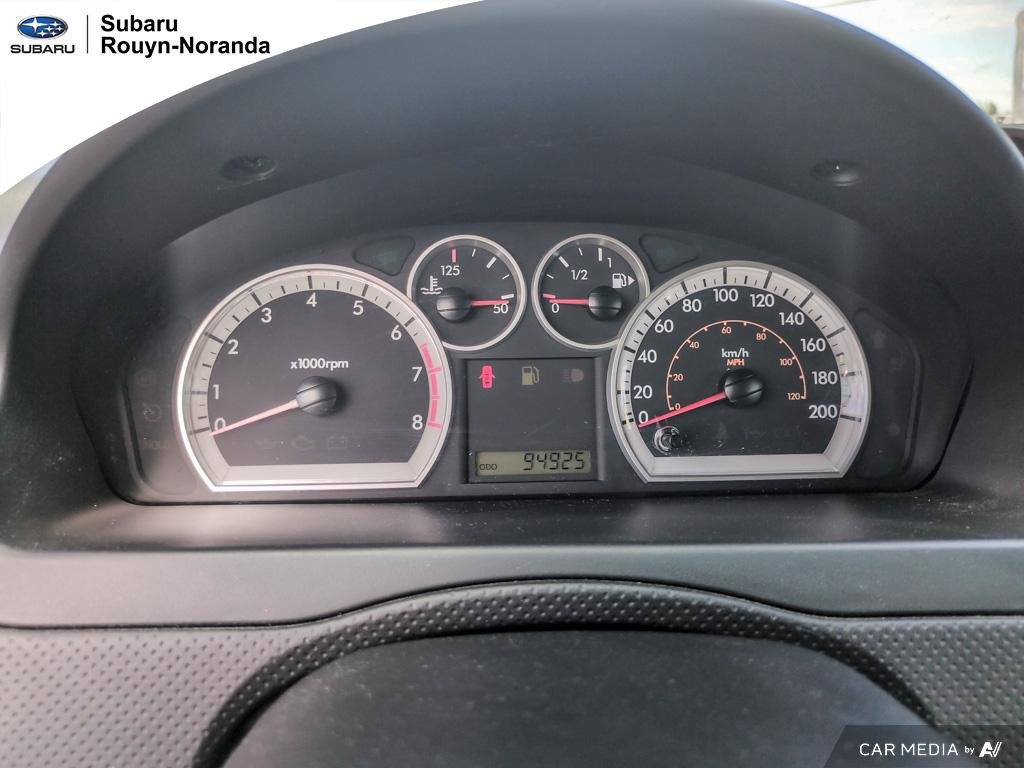2010 Chevy Cars Aveo LT in Rouyn-Noranda, Quebec - 7 - w1024h768px