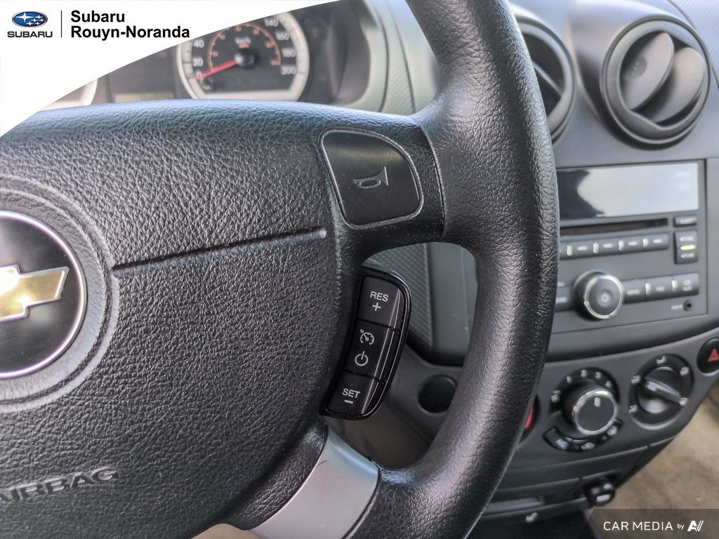2010 Chevy Cars Aveo LT in Rouyn-Noranda, Quebec - 8 - w1024h768px