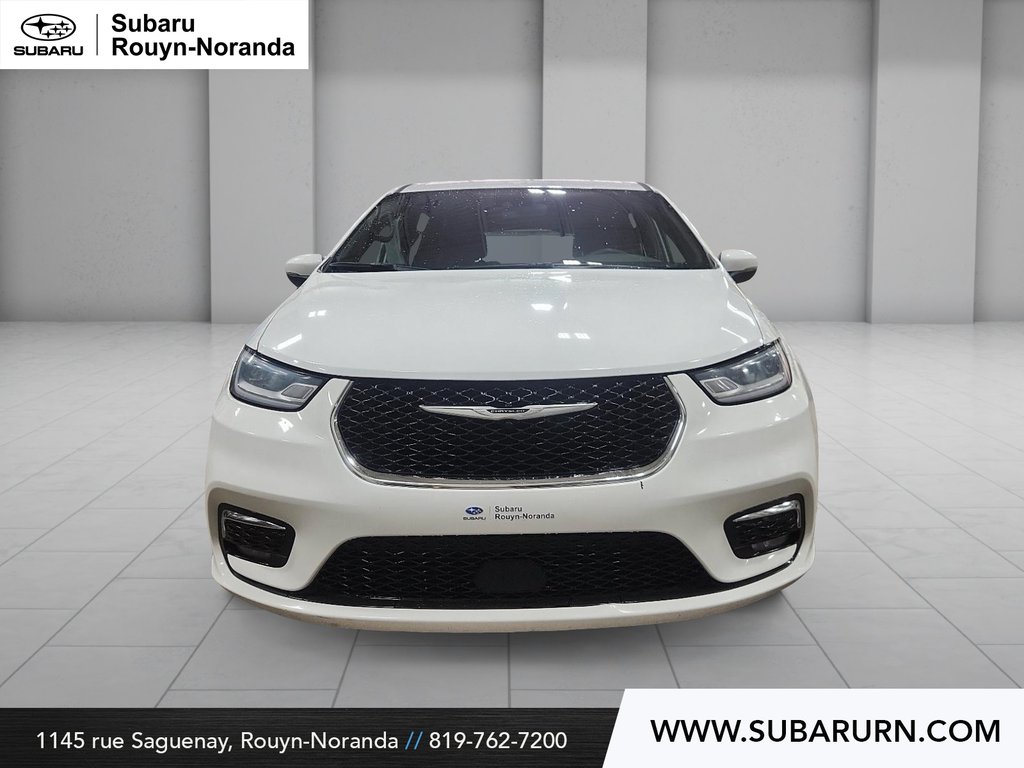 Chrysler Passenger Vans Pacifica Touring 2023 à Rouyn-Noranda, Québec - 2 - w1024h768px