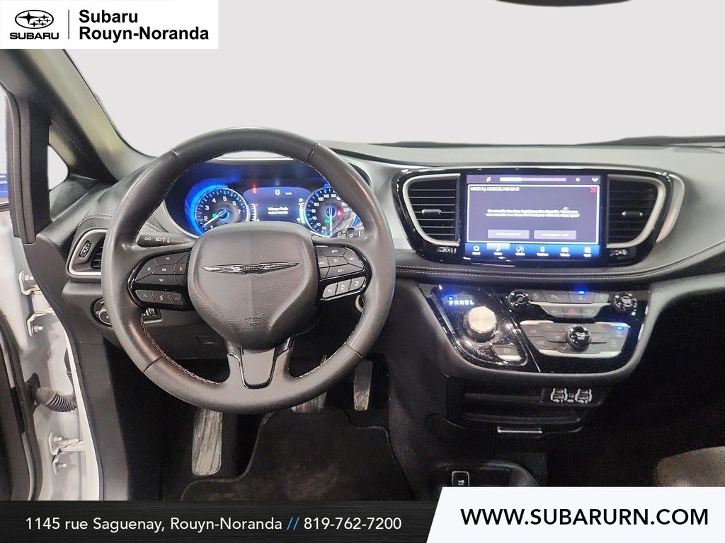 Chrysler Passenger Vans Pacifica Touring 2023 à Rouyn-Noranda, Québec - 9 - w1024h768px