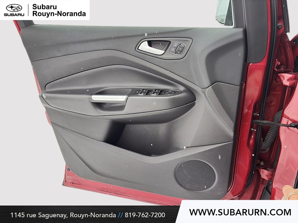 2017 Ford Utility Vehicles Escape Titanium in Rouyn-Noranda, Quebec - 9 - w1024h768px