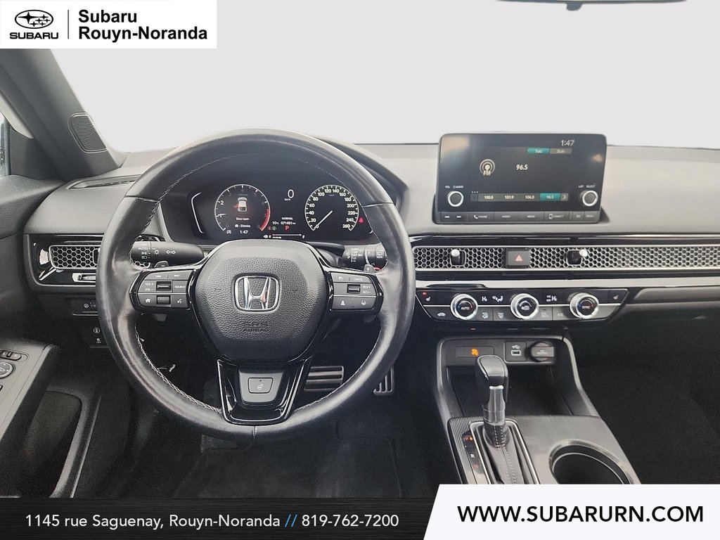 2022 Honda Civic Hatchback in Rouyn-Noranda, Quebec - 9 - w1024h768px