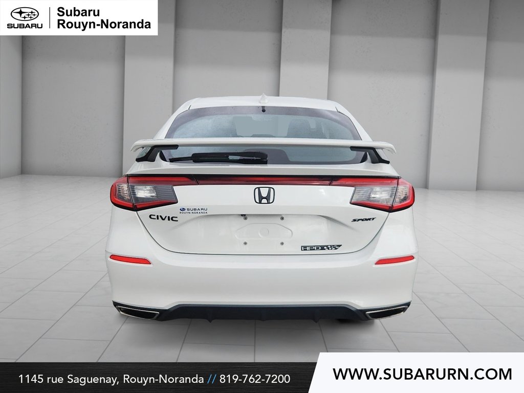 2022 Honda Civic Hatchback in Rouyn-Noranda, Quebec - 3 - w1024h768px