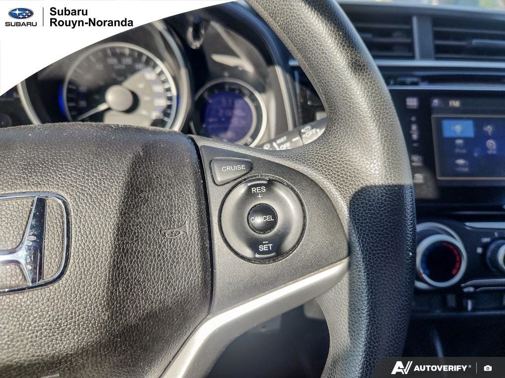 2015 Honda Fit LX in Rouyn-Noranda, Quebec - 6 - w1024h768px
