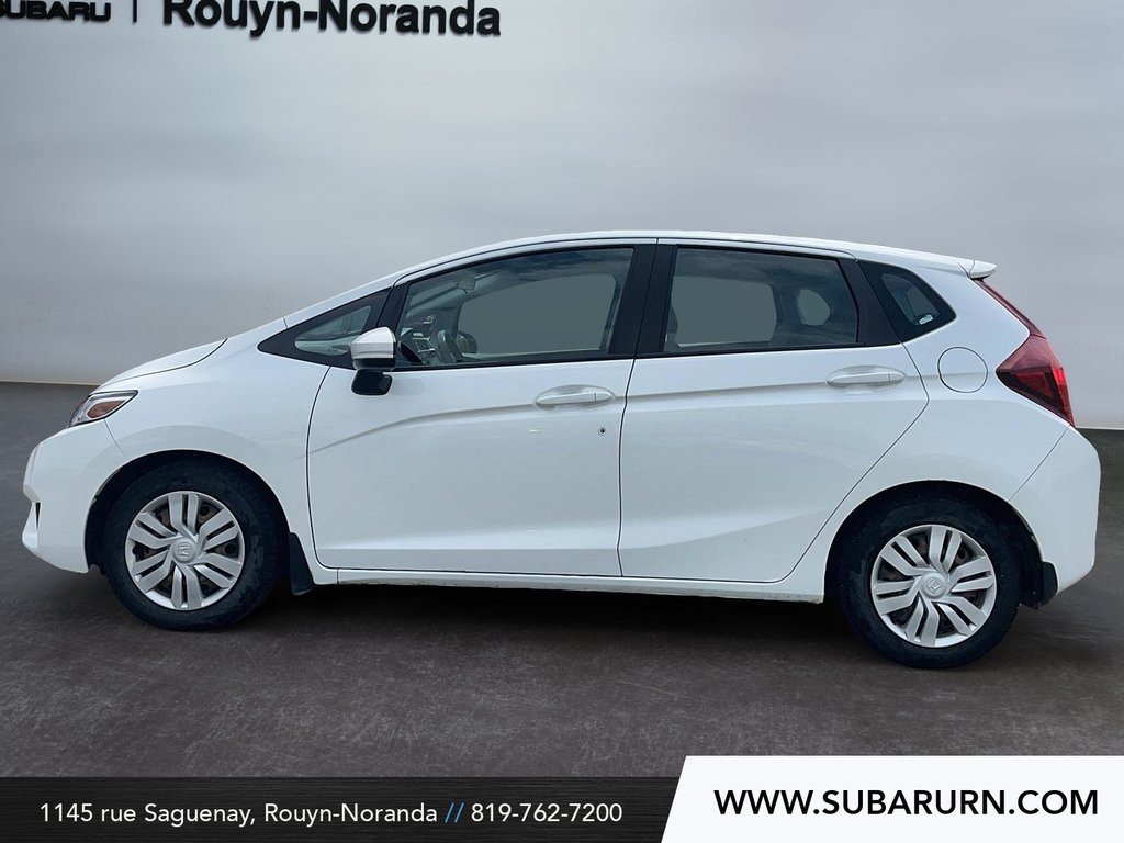 2016 Honda Fit LX in Rouyn-Noranda, Quebec - 5 - w1024h768px