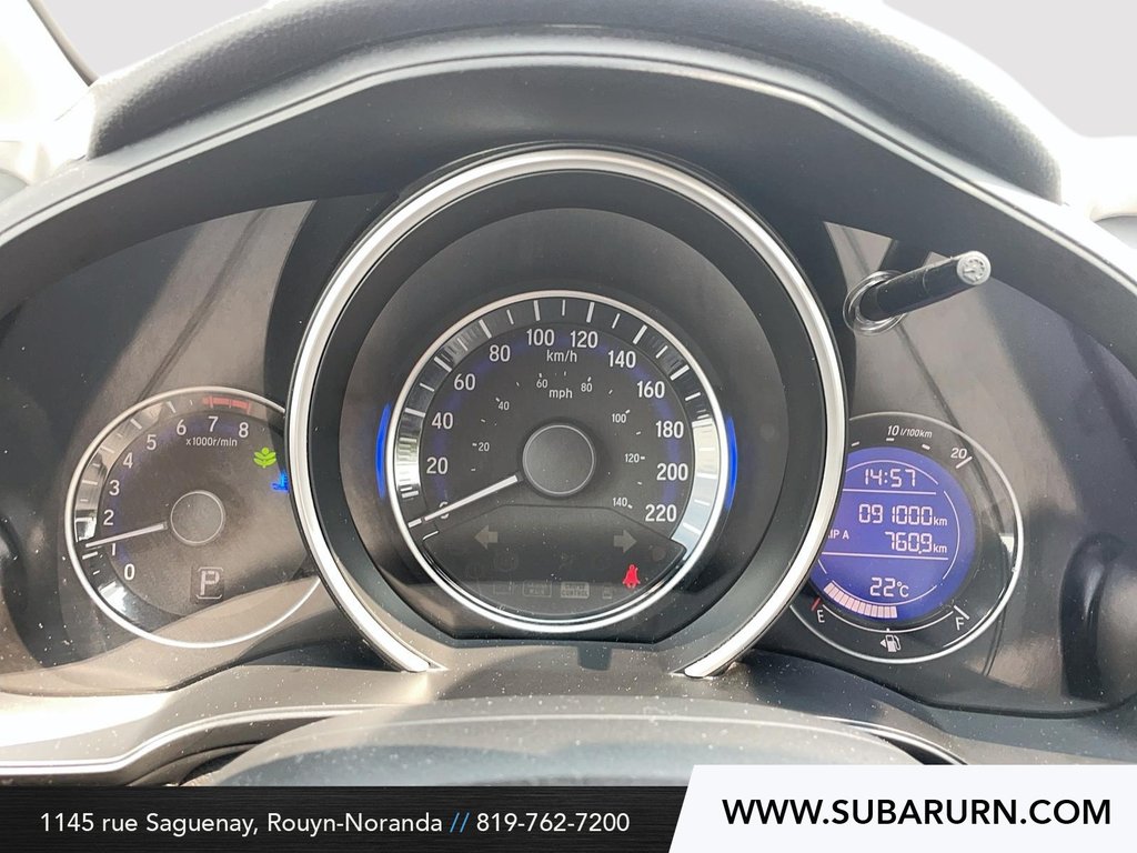 2016 Honda Fit LX in Rouyn-Noranda, Quebec - 12 - w1024h768px