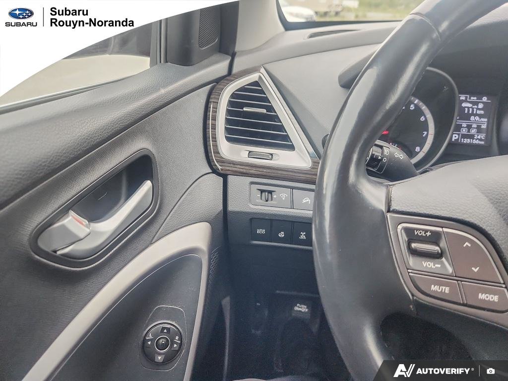 2015 Hyundai Santa Fe Sport Premium in Rouyn-Noranda, Quebec - 8 - w1024h768px