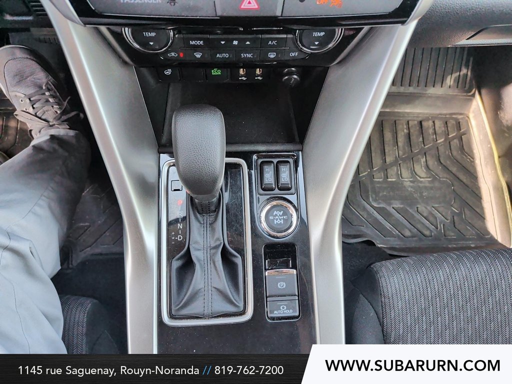 2024 Mitsubishi Cars Eclipse Cross in Rouyn-Noranda, Quebec - 12 - w1024h768px