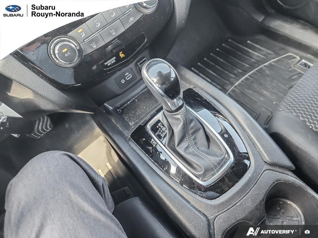 2021 Nissan Trucks/Vans Qashqai S in Rouyn-Noranda, Quebec - 9 - w1024h768px