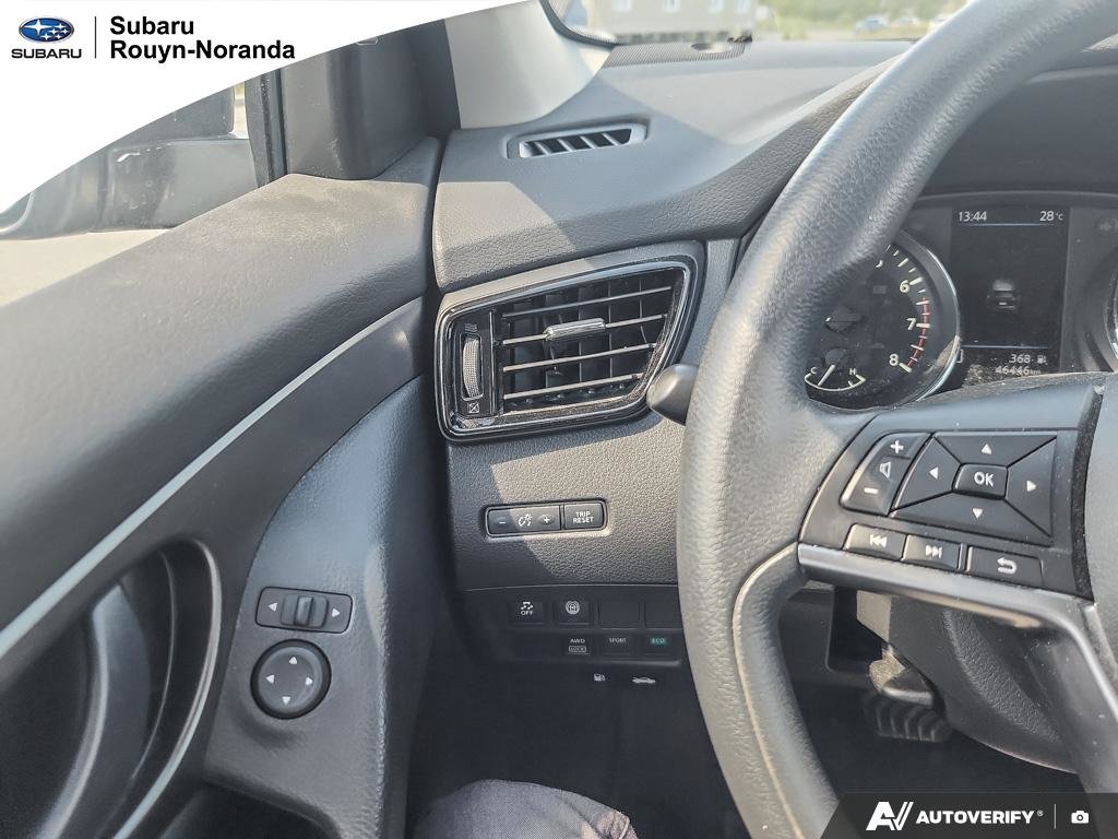 2021 Nissan Trucks/Vans Qashqai S in Rouyn-Noranda, Quebec - 8 - w1024h768px