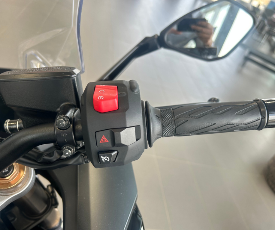 Suzuki Gsxs  2024 à Rouyn-Noranda, Québec - 4 - w1024h768px