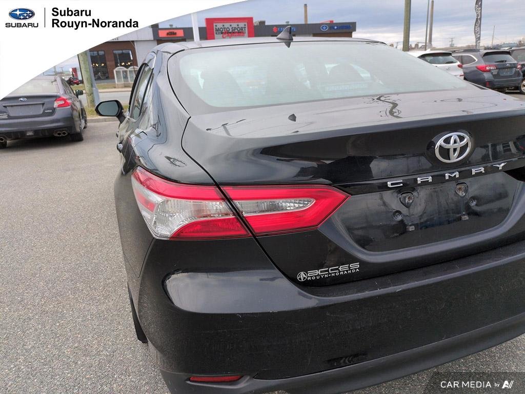 2018 Toyota Cars Camry LE in Rouyn-Noranda, Quebec - 9 - w1024h768px
