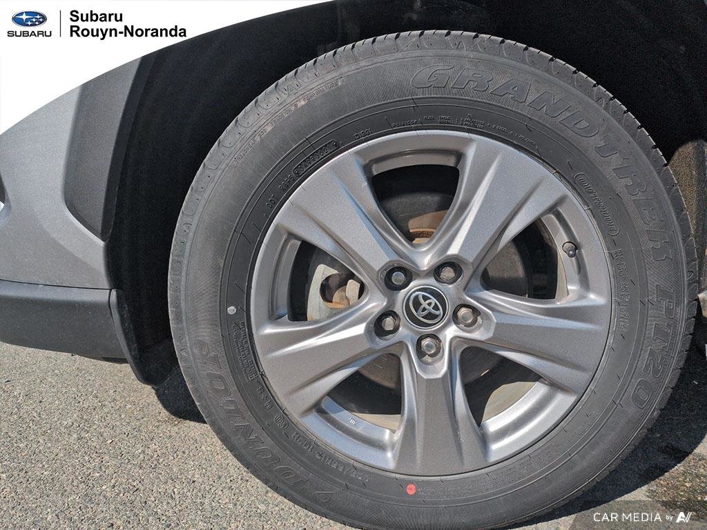 2022 Toyota Trucks RAV4 XLE in Rouyn-Noranda, Quebec - 6 - w1024h768px