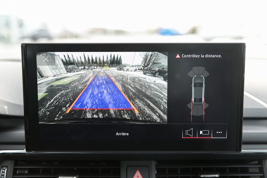 Audi A4 Sedan Komfort, AWD, Cuir Toit ouvrant Mags, Carplay 2024 à Sainte-Julie, Québec - 19 - w1024h768px
