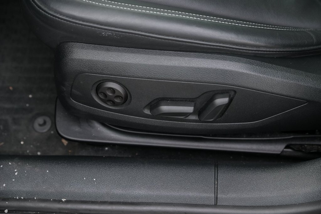 Audi A4 Sedan Komfort, AWD, Cuir Toit ouvrant Mags, Carplay 2024 à Sainte-Julie, Québec - 11 - w1024h768px